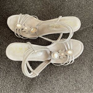 New York Transit wedge sandals